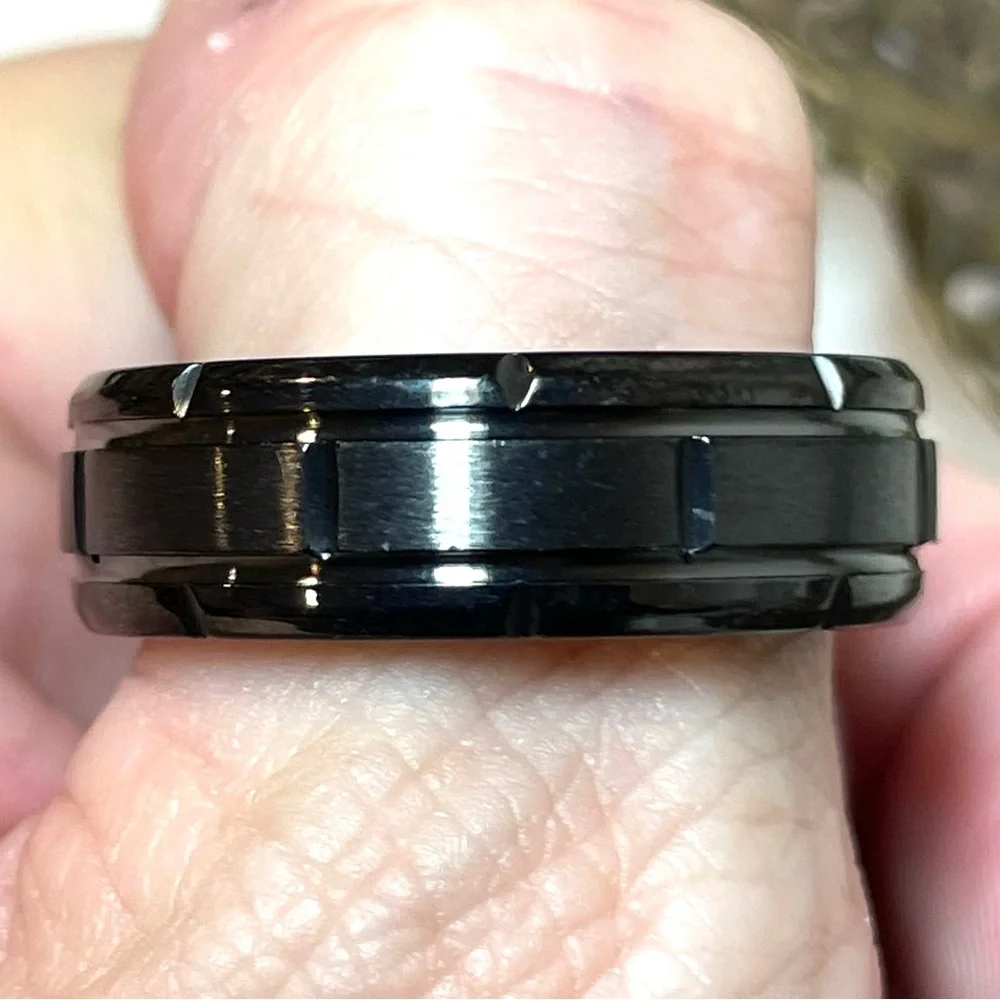 Titanium sleek black